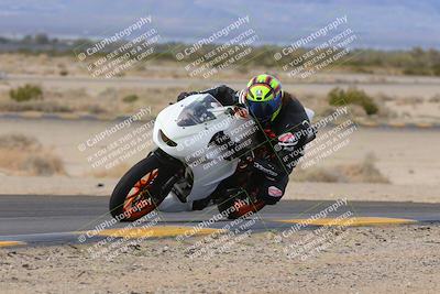 media/Dec-17-2022-SoCal Trackdays (Sat) [[224abd9271]]/Turn 9 Inside (1pm)/